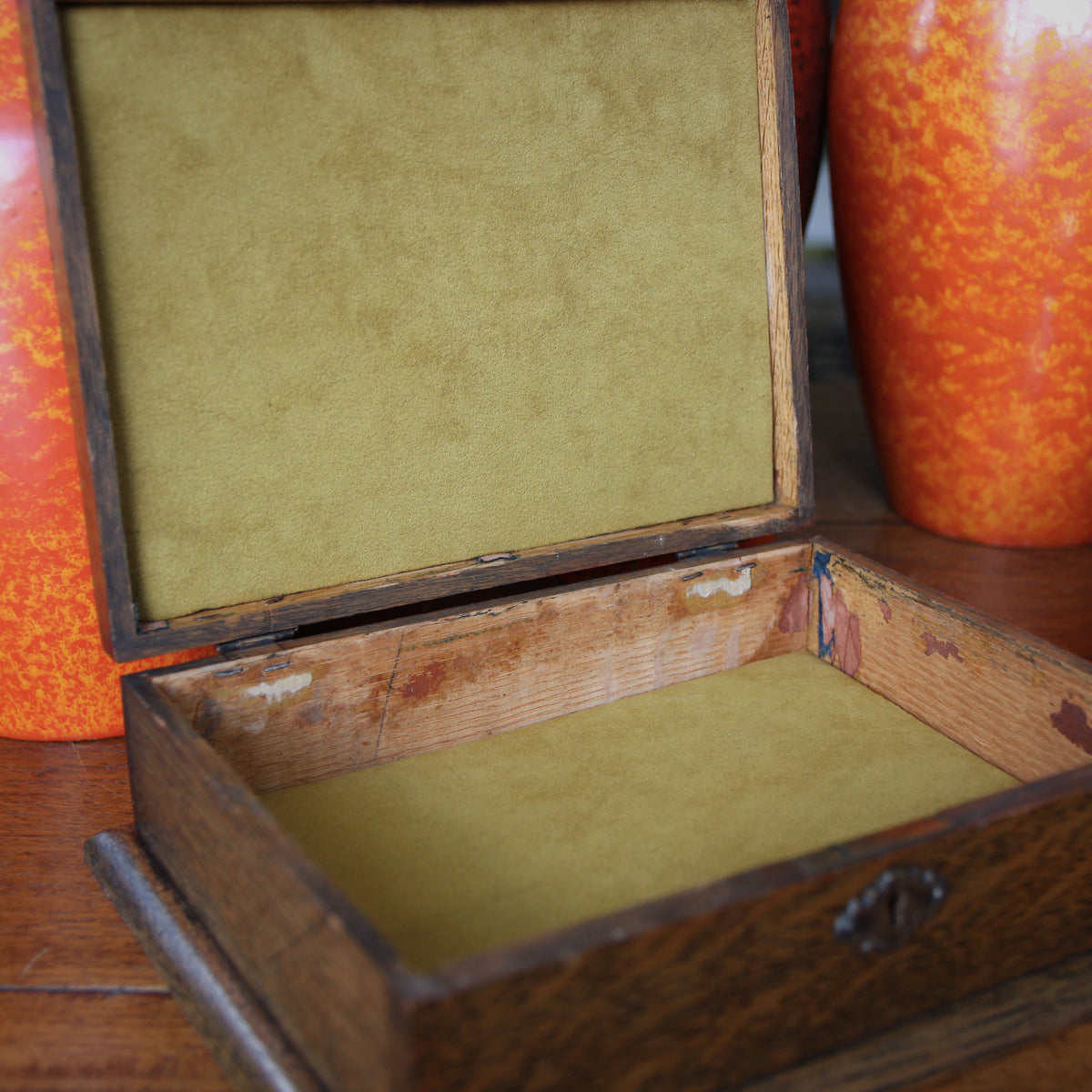 Arts & Crafts Dresser Box