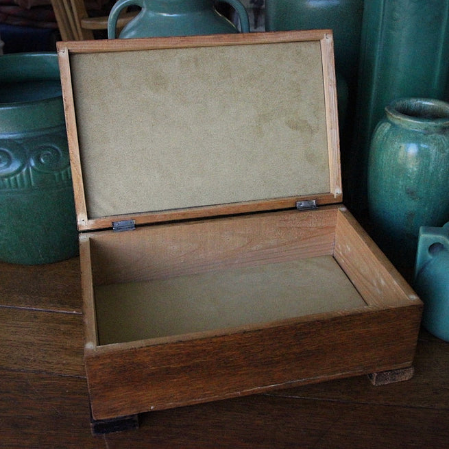 Deco Footed Oak Dresser Box