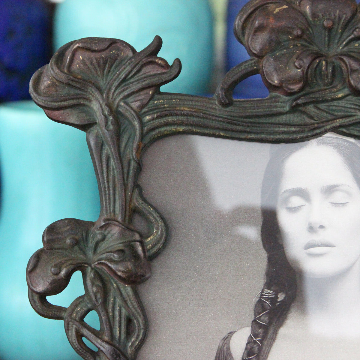 Nouveau Photo Frame