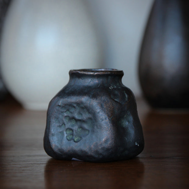 English Arts & Crafts Pot  (BACKSTOCK)