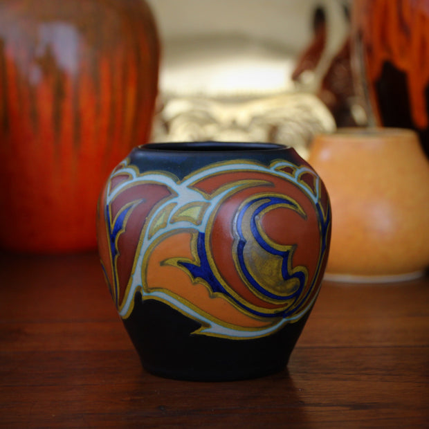 Dutch Autumnal Pot