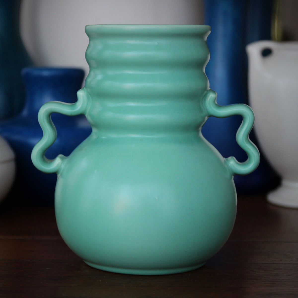 Ribbon-Handle Deco Vase