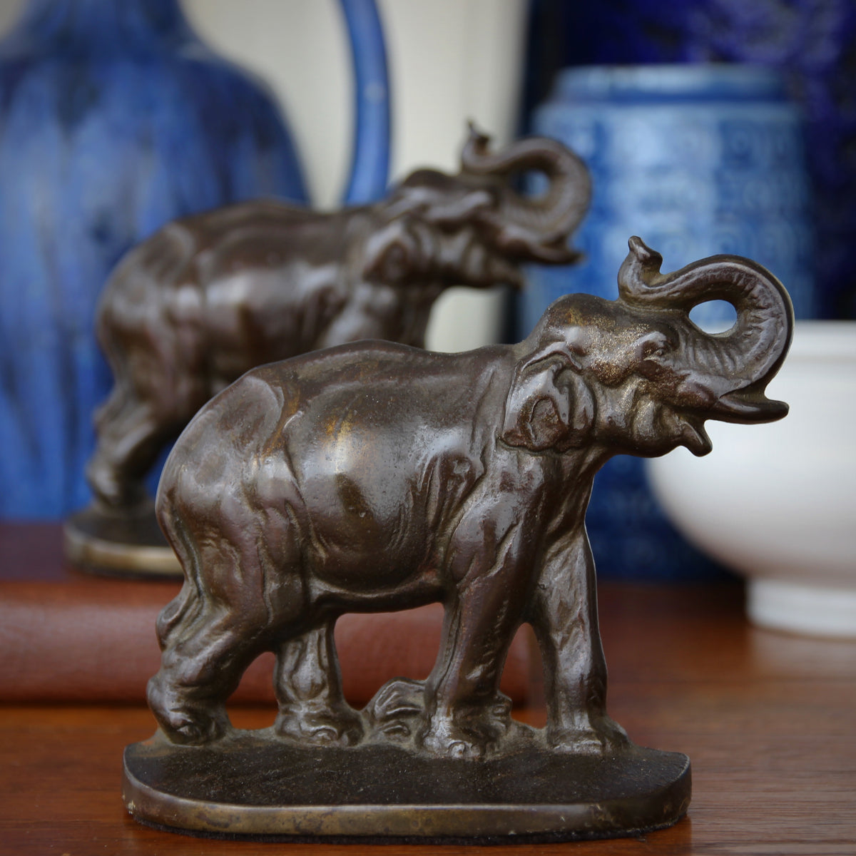 Trumpeting Elephant Bookends