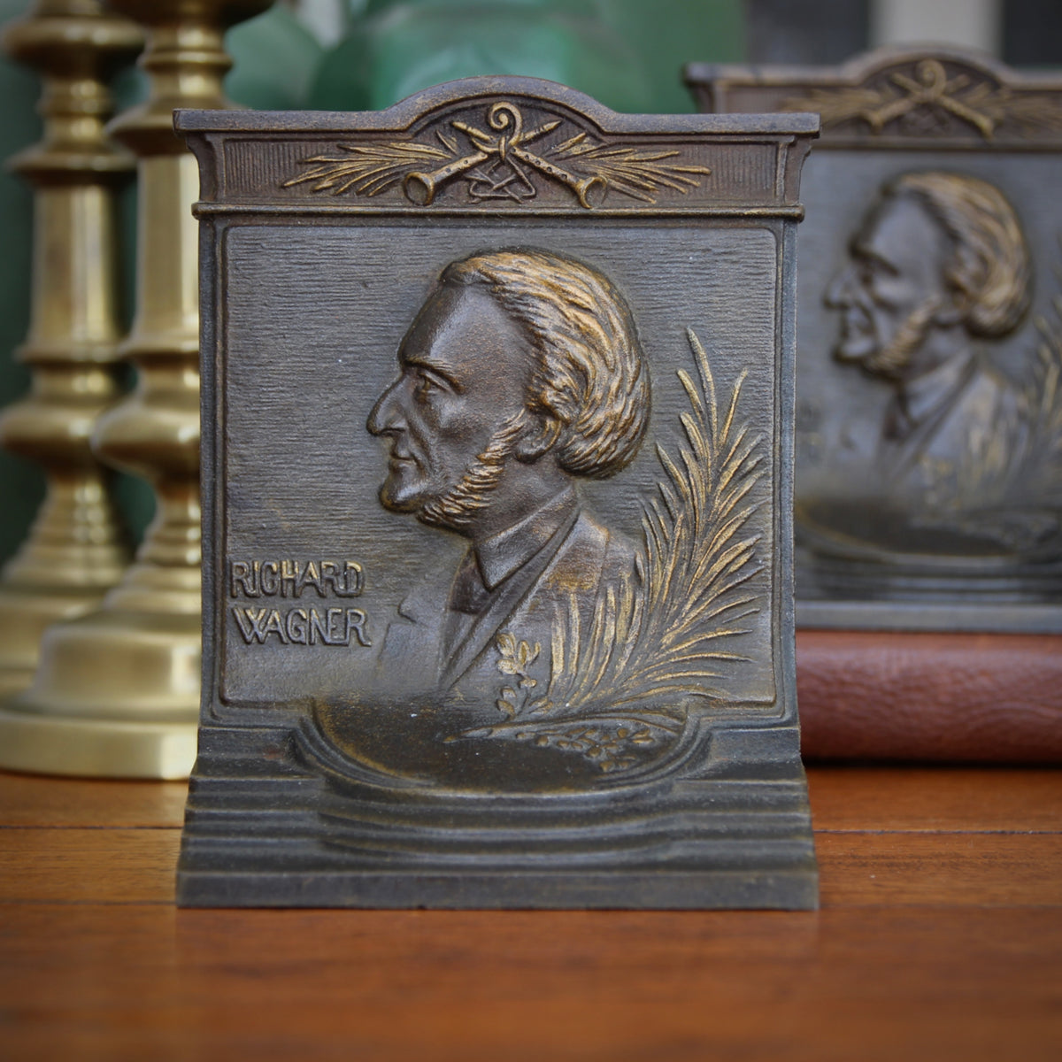 Richard Wagner Bookends