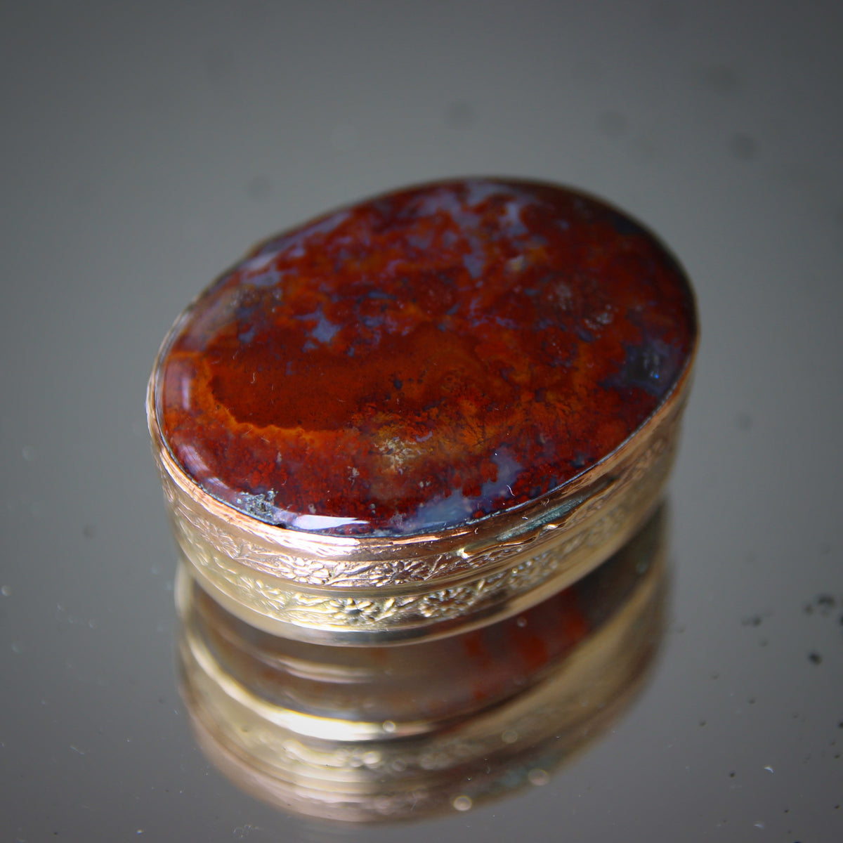 Red Moss Agate Pillbox