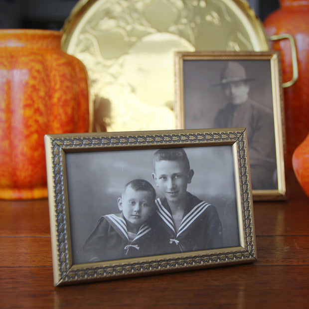 Brass Serrated Leaf Photo Frame
